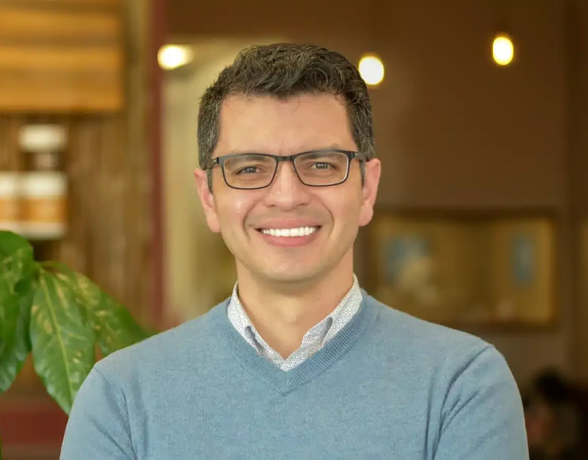 Dr. Oscar Noriega DC – leading chiropractor in Murfreesboro Tennessee